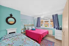 Chester Gardens, Morden