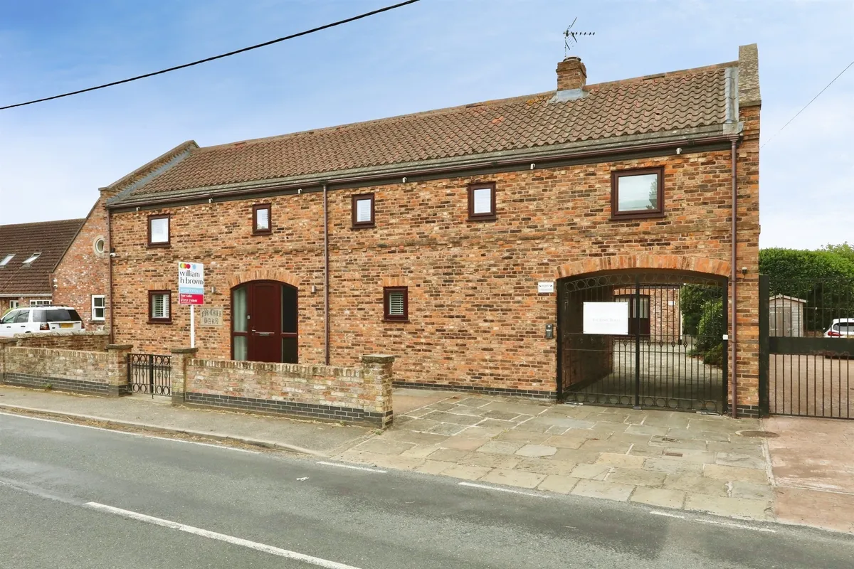 Main Street, Pollington, Goole