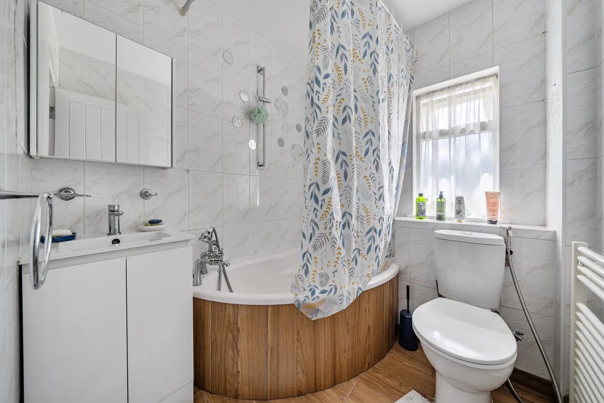 Manger Road, London, N7 photo 8