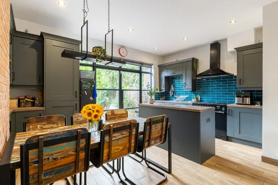 South Vale, Harrow, HA1