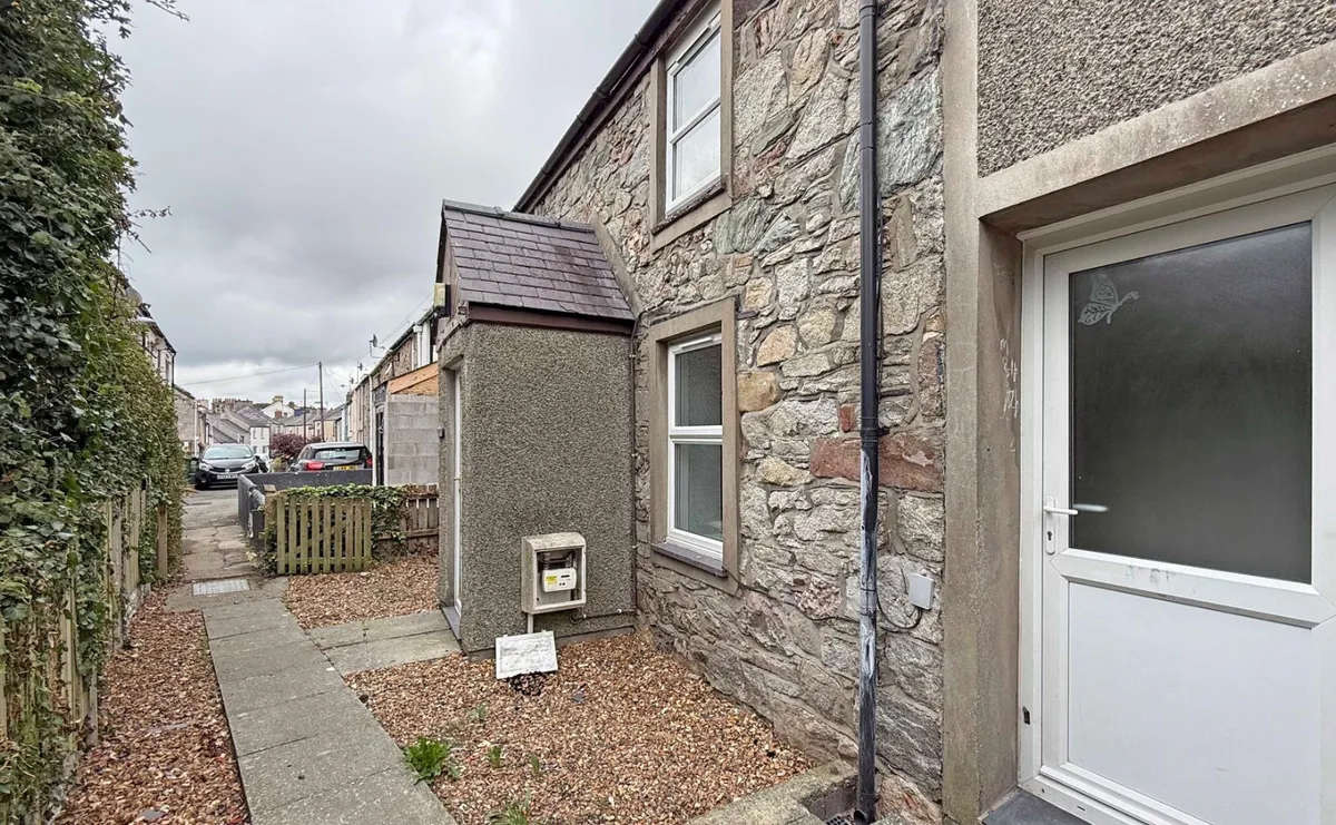 Augusta Place, Y Felinheli, Gwynedd, LL56