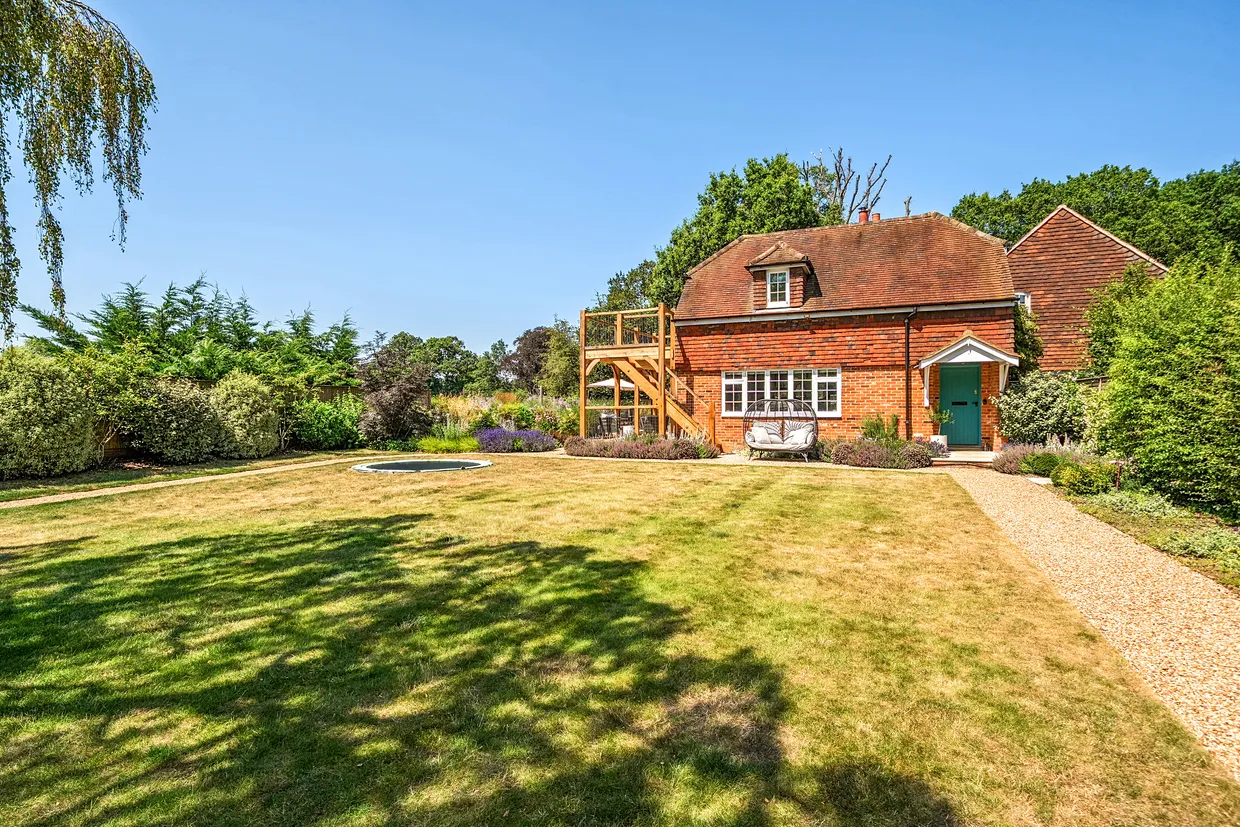 Winter Hill Road, Maidenhead, SL6 photo 19