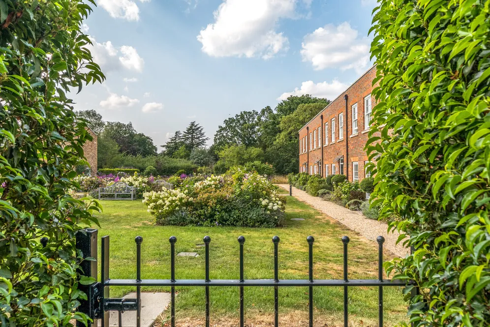 Ham Common, Richmond, TW10 photo 18