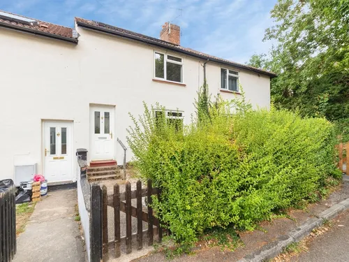 Foxholes Avenue, Hertfordphoto