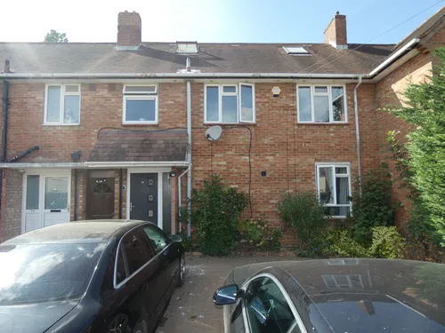 Abbey Drive, LUTONphoto