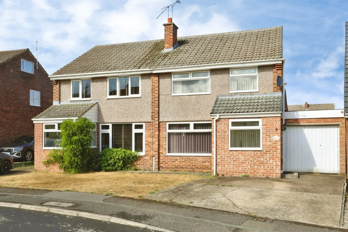 Leeds Avenue, North Anston, Sheffield