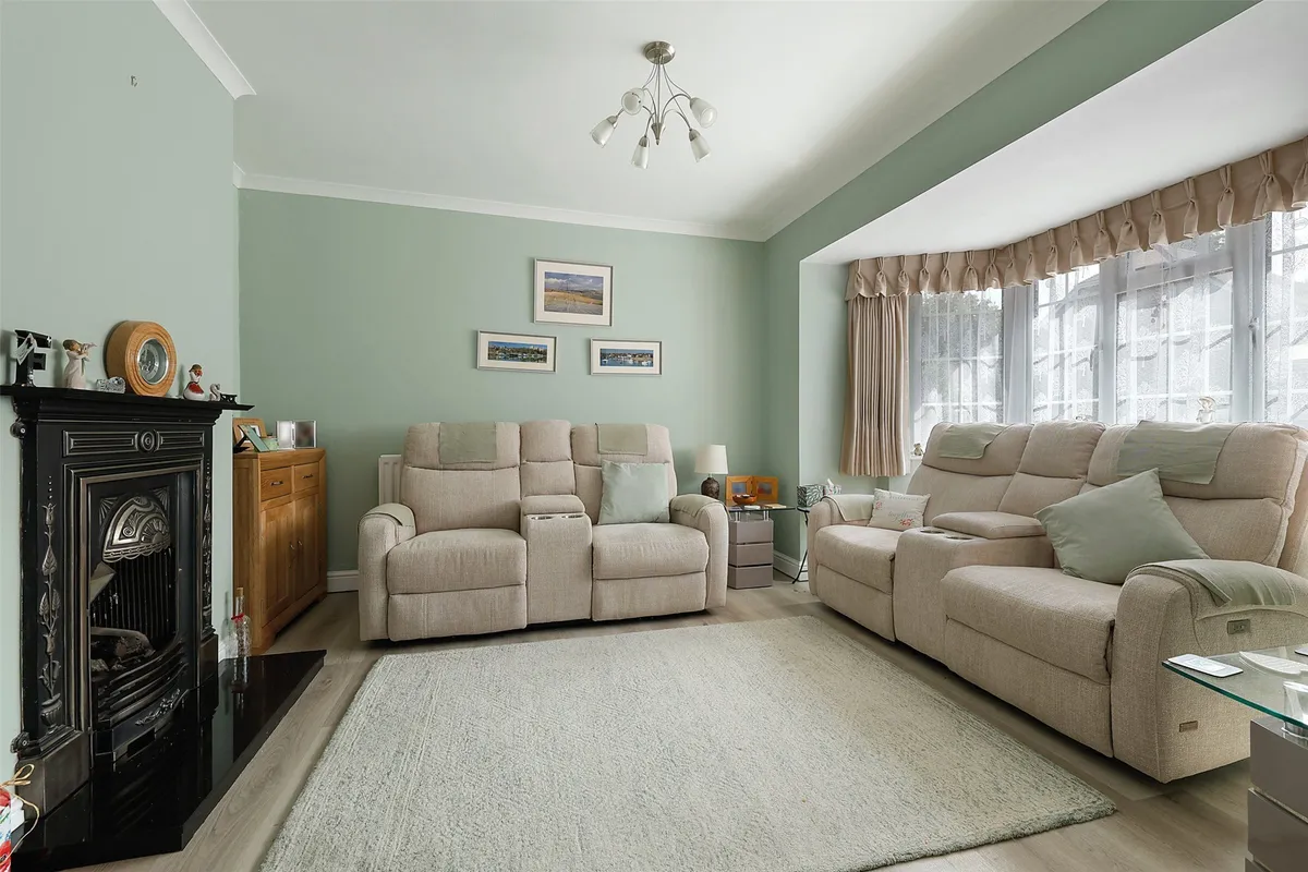 Elmer Cottages, Guildford Road, Fetcham, Leatherhead, KT22