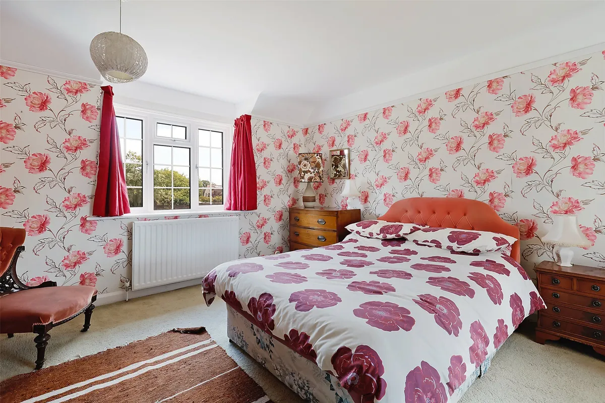 Dovers Green Road, Reigate, Surrey, RH2