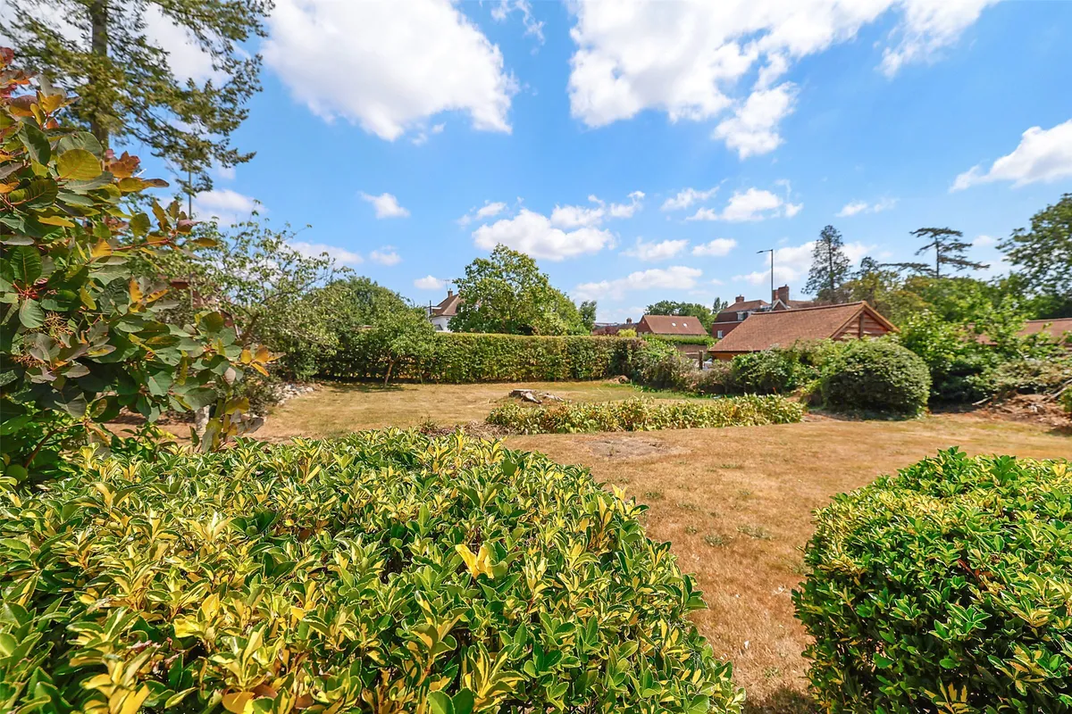 Dovers Green Road, Reigate, Surrey, RH2