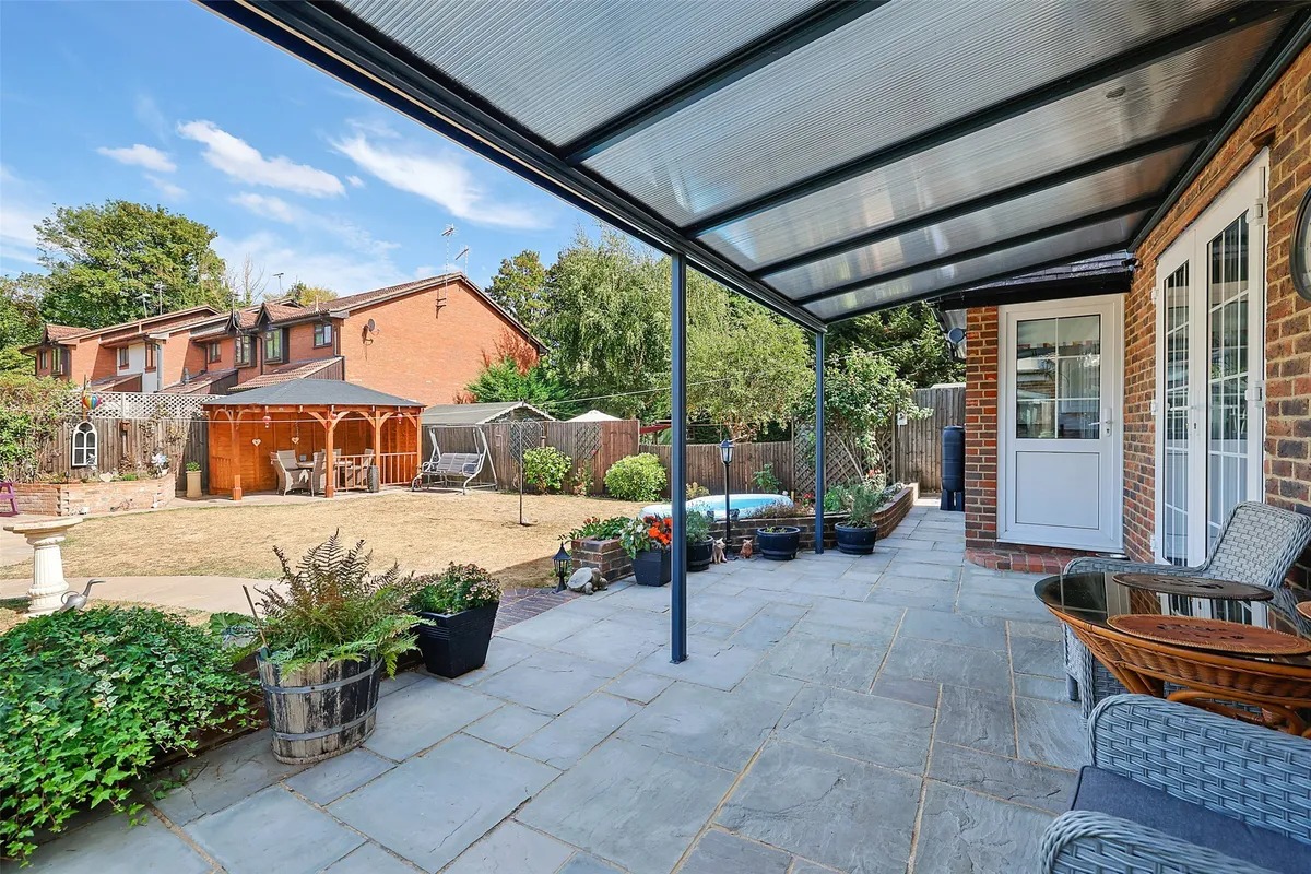 Elmer Cottages, Guildford Road, Fetcham, Leatherhead, KT22