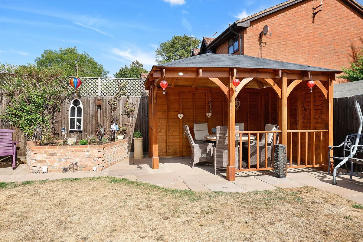 Elmer Cottages, Guildford Road, Fetcham, Leatherhead, KT22