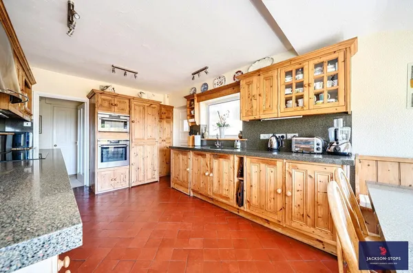 Drakewell Road, Bow Brickhill, MK17 photo 11
