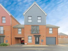 Nairn Way, Lubbesthorpe, Leicester photo