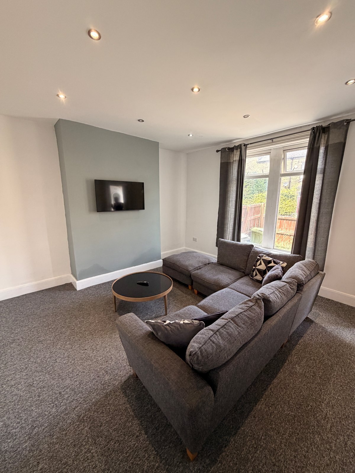 57 Cross Lane, Newsome, Huddersfield, HD4 Image 1