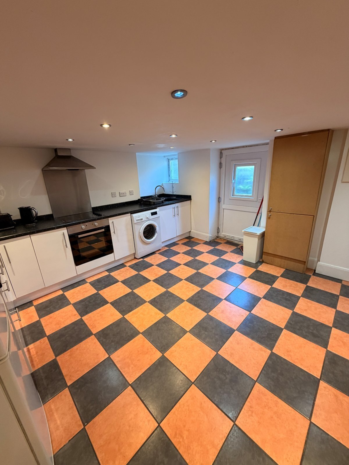 57 Cross Lane, Newsome, Huddersfield, HD4 Image 5