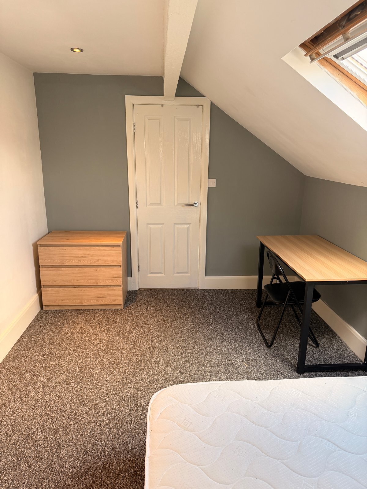 57 Cross Lane, Newsome, Huddersfield, HD4 Image 16
