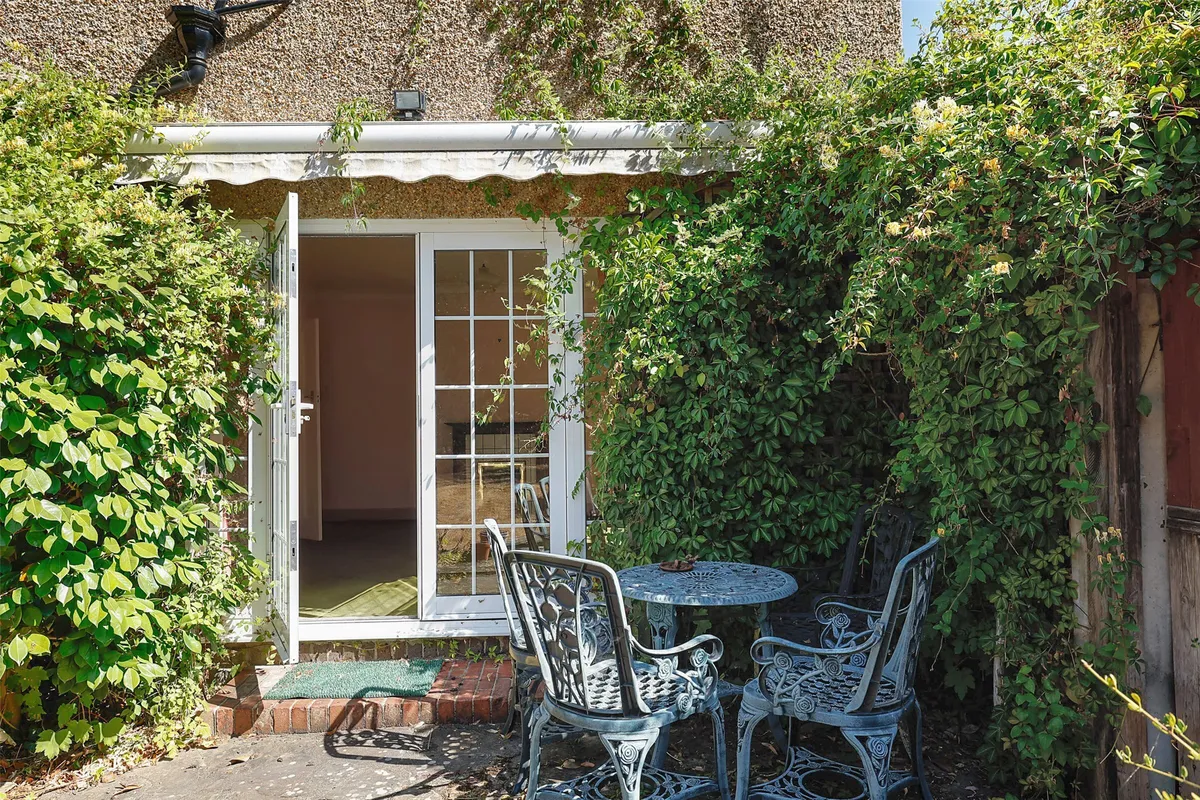 Ringley Avenue, Horley, Surrey, RH6