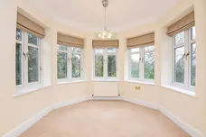 Old Woking Road, West Byfleet, KT14 photo 4