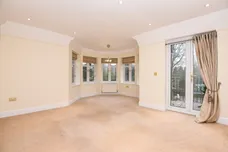 Old Woking Road, West Byfleet, KT14 photo 7