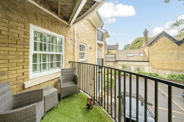 Oatlands Avenue, Weybridge, KT13 photo 6