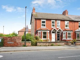 Station Road, Haxby, York thumb 2