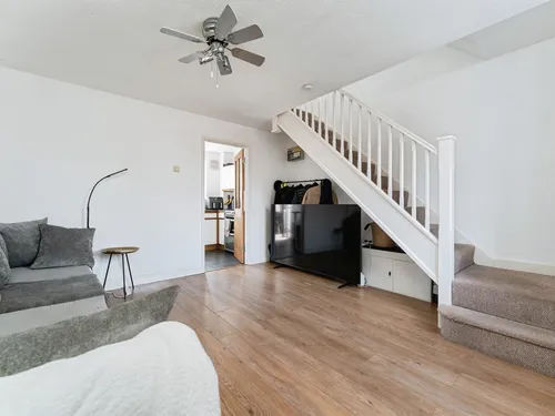 Peterhouse Crescent, Marchphoto