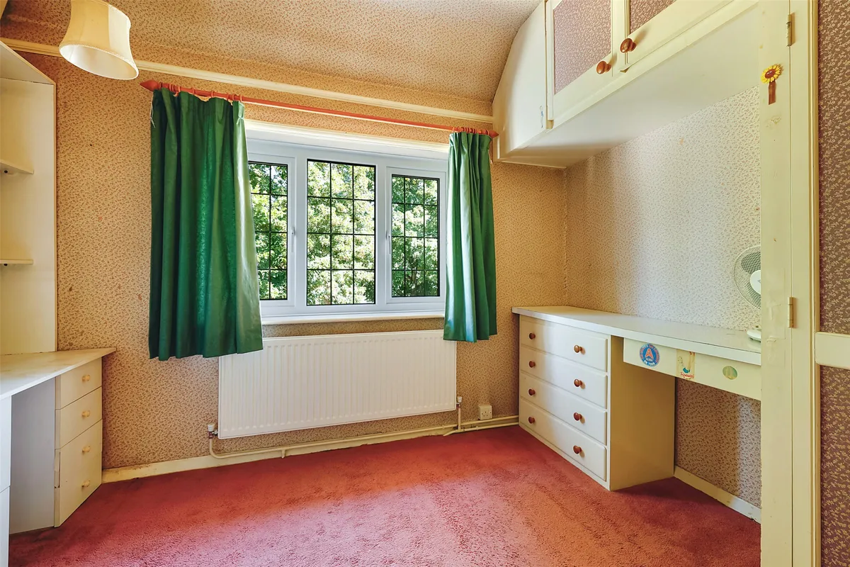 Ringley Avenue, Horley, Surrey, RH6
