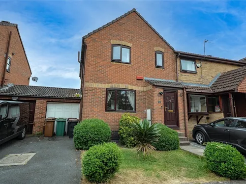 Long Field Drive, Halton, Leedsphoto