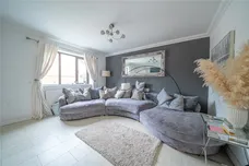 Long Field Drive, Halton, Leeds