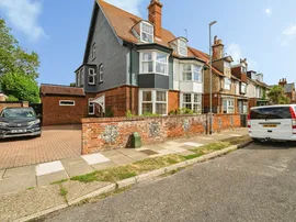 Elmgrove Road, Gorleston, Great Yarmouth photo