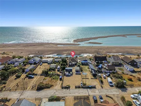 West Front Road, Pagham, PO21