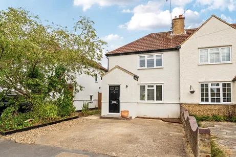 Coverts Road, Esher, KT10