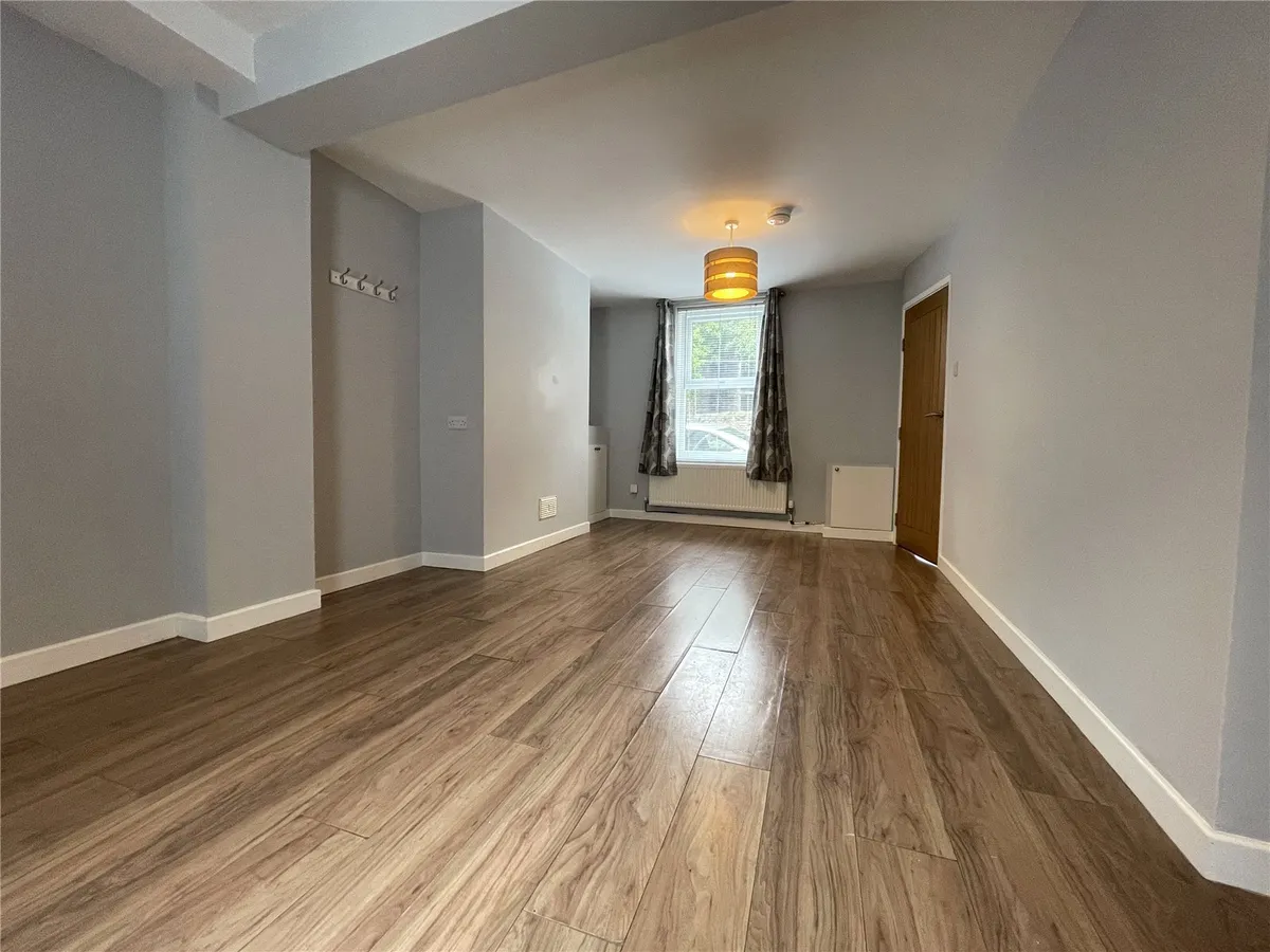 Hill Street, Bangor, LL57