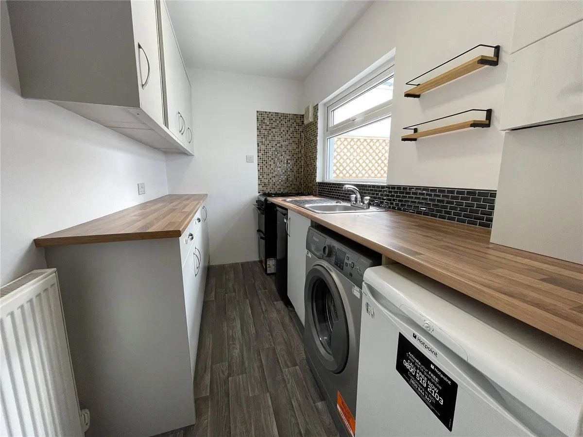 Hill Street, Bangor, LL57