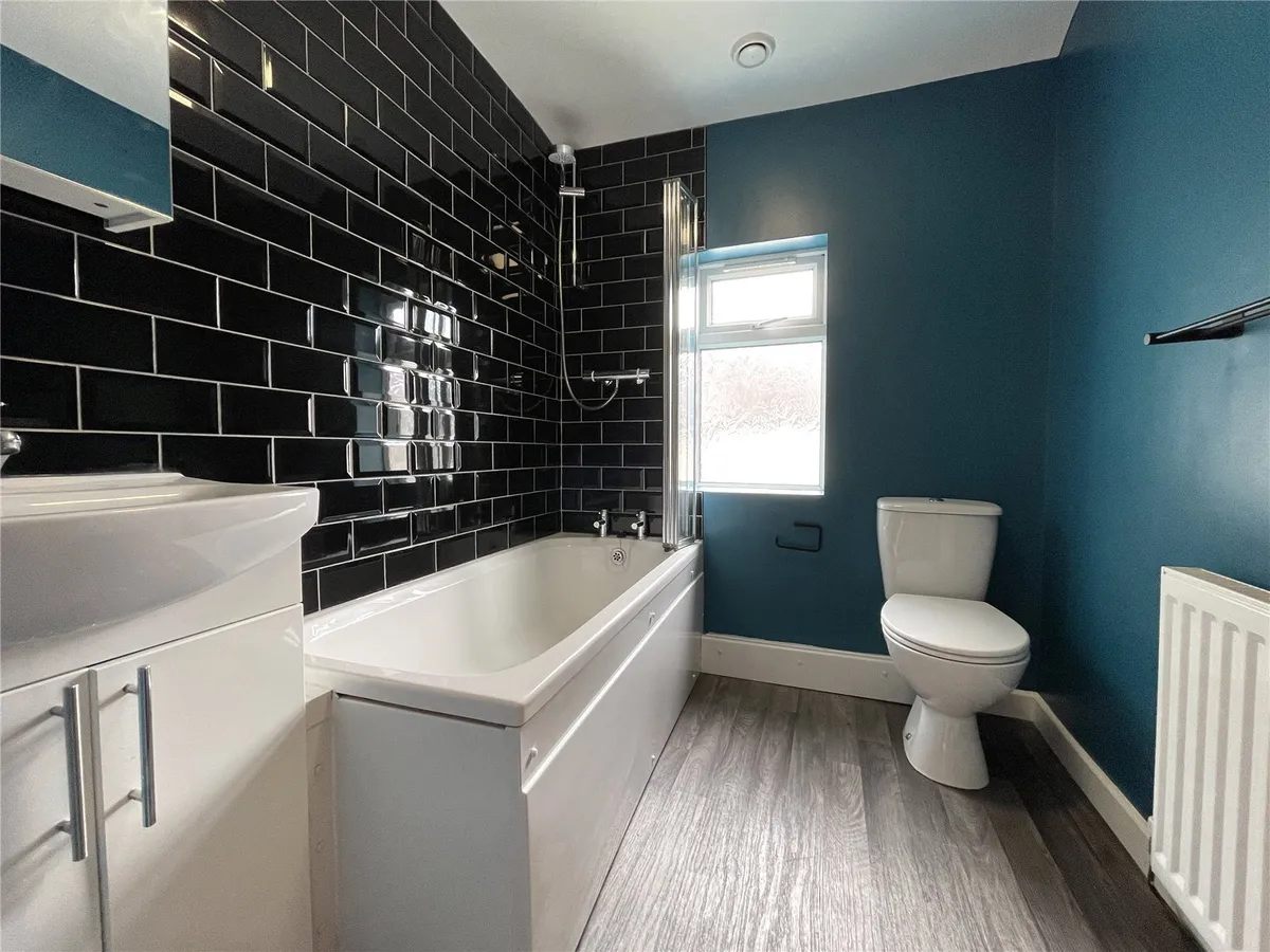 Hill Street, Bangor, LL57