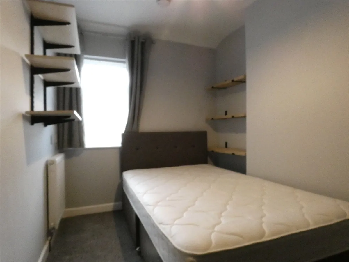 Hill Street, Bangor, LL57