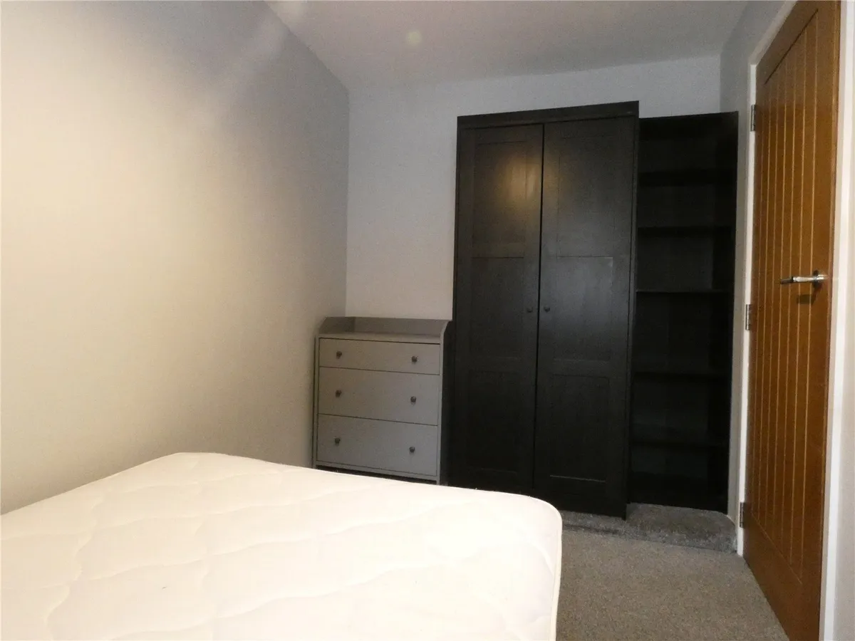 Hill Street, Bangor, LL57