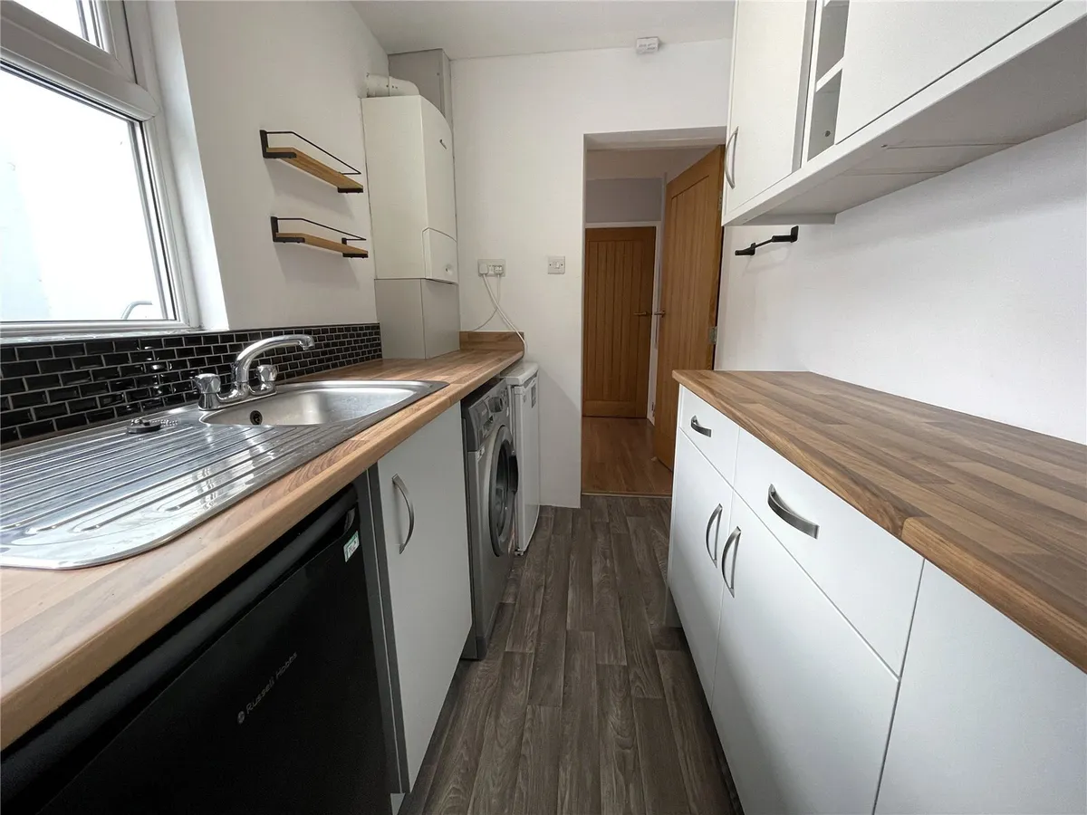 Hill Street, Bangor, LL57