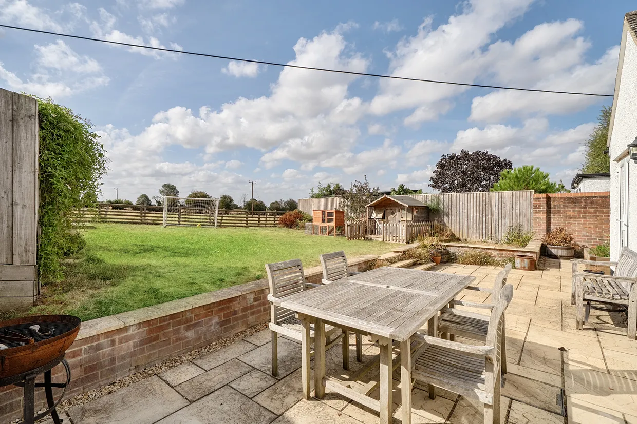 West View, Somerton, OX25 photo 2