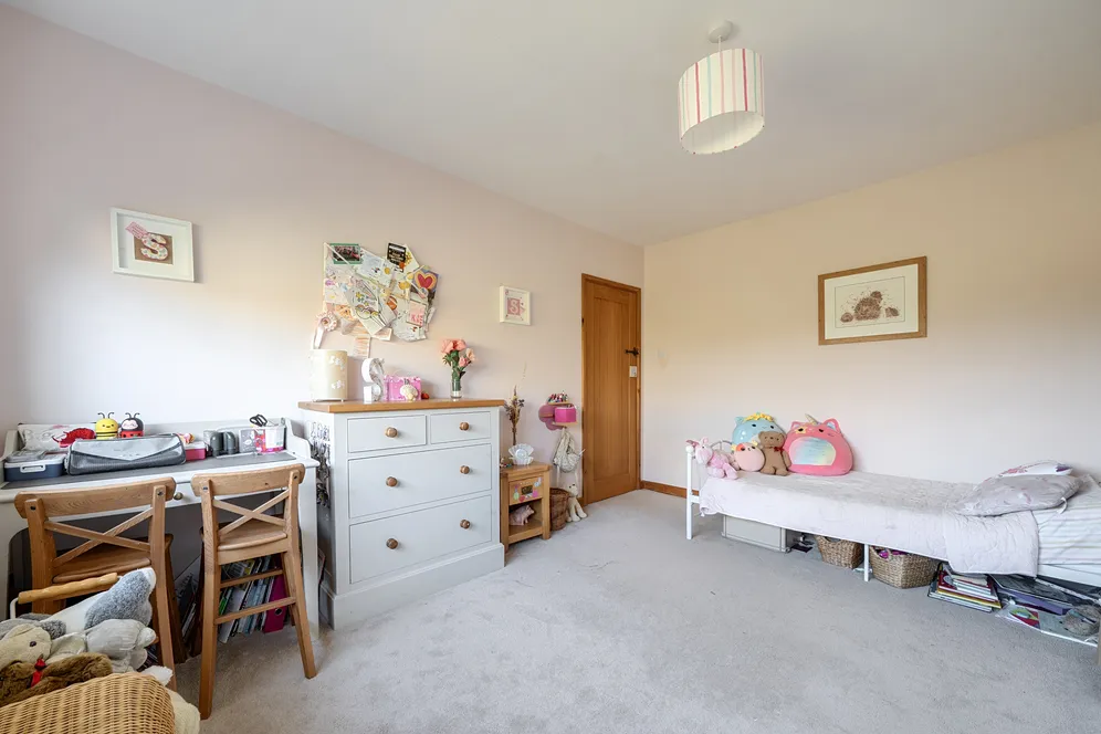 West View, Somerton, OX25 photo 10