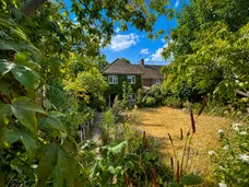 Broomhill, Ewshot, GU10 photo 13