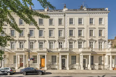 St. George's Drive, London, SW1V