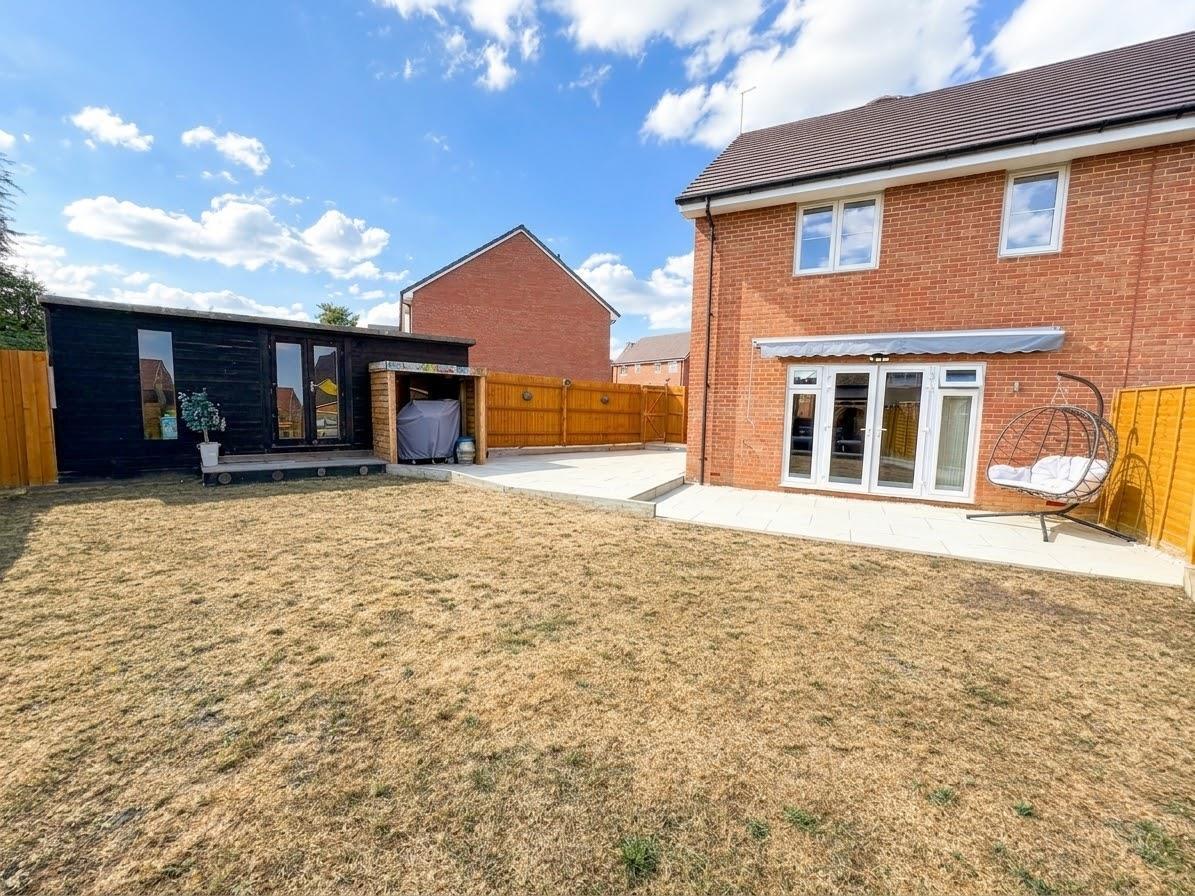 Walsingham Drive, Daventry Image 20