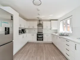 Four Acre Drive, Houghton Conquest, Bedford thumb 2