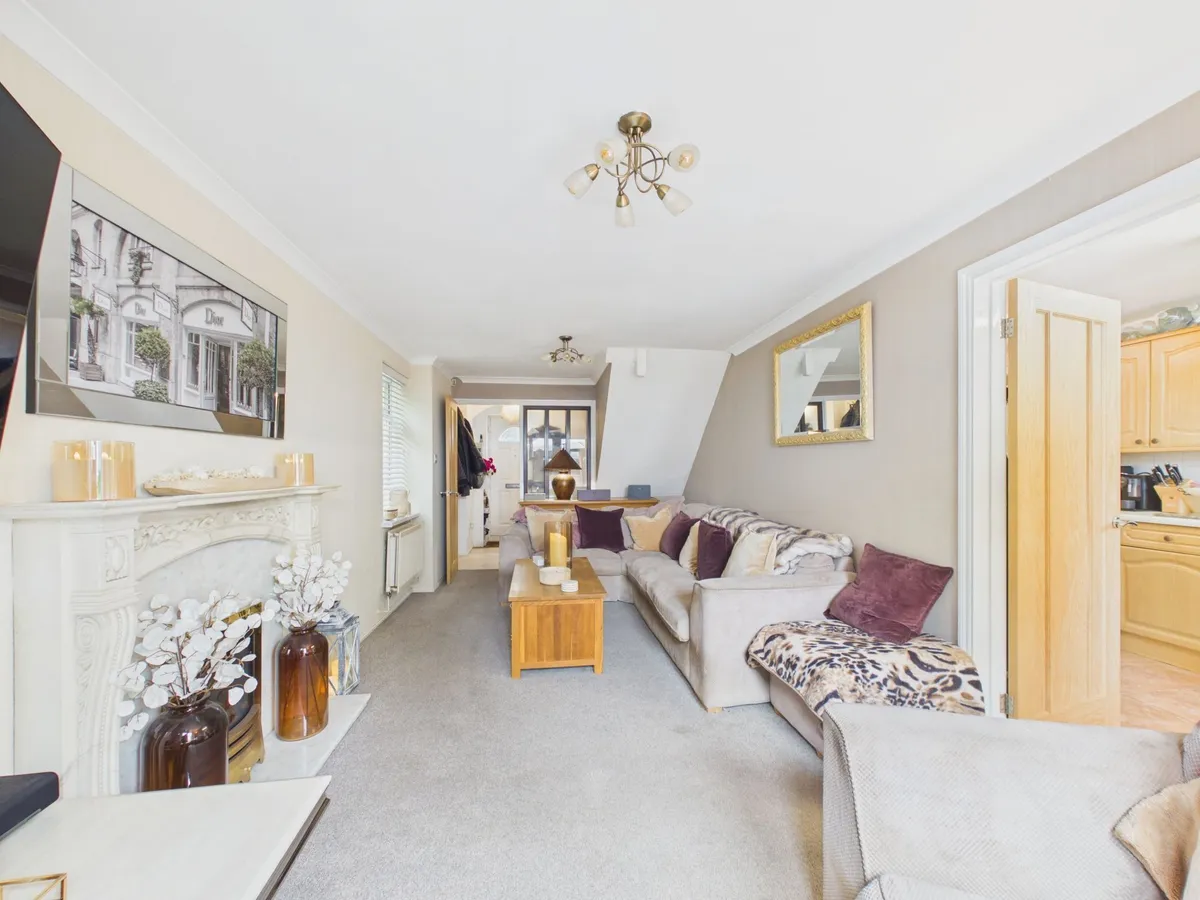 Readers Way, Rhoose, CF62