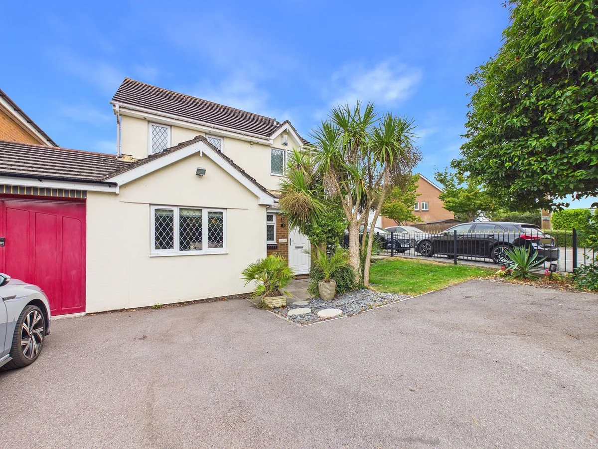 Readers Way, Rhoose, CF62