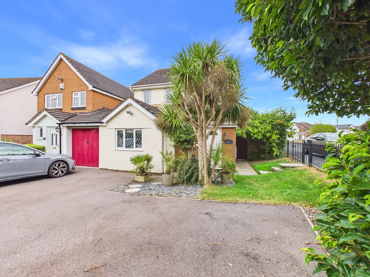Readers Way, Rhoose, CF62