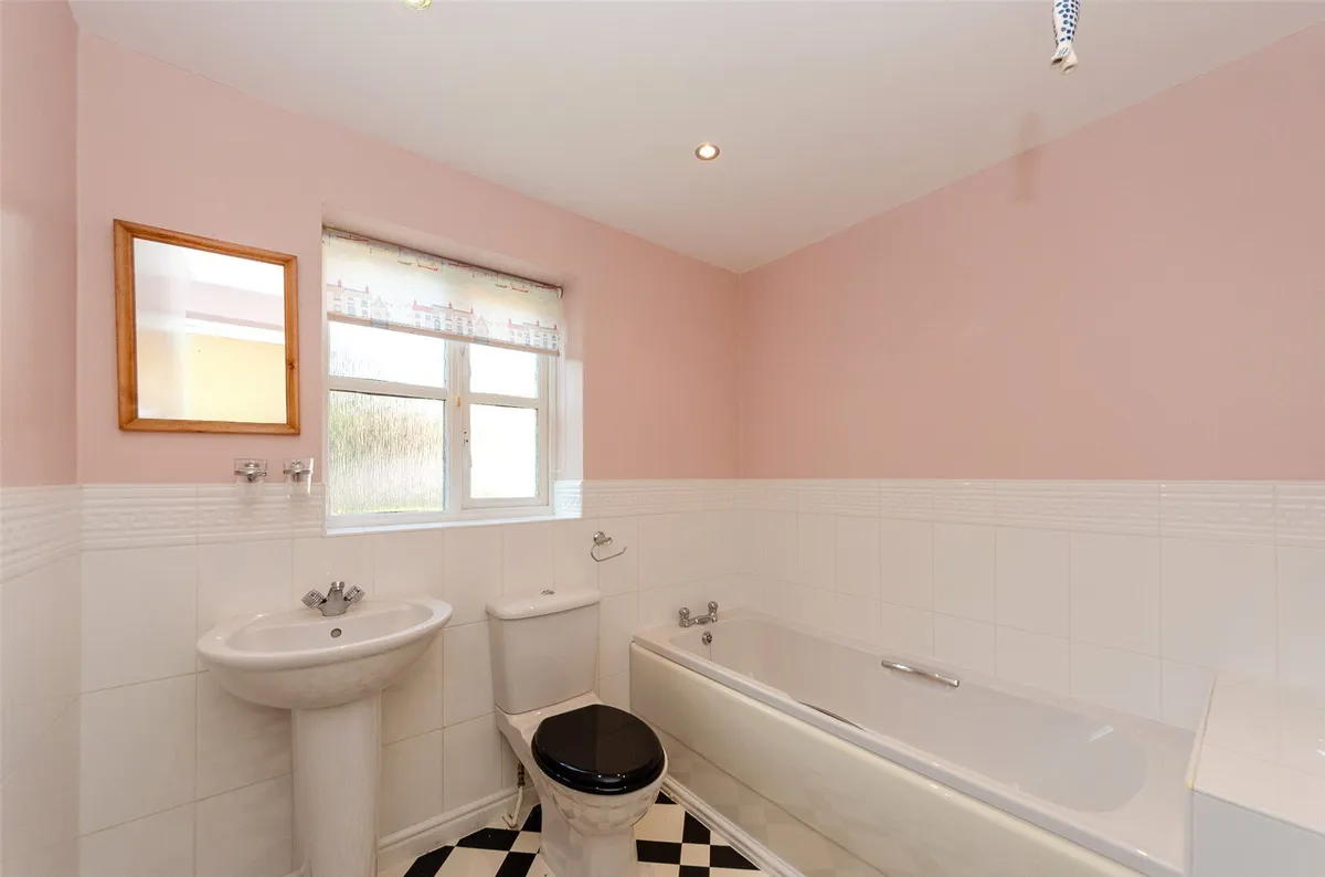 Penrhyn Avenue, Rhos on Sea, Colwyn Bay, Conwy, LL28