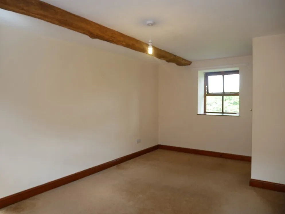 Property carousel item 5