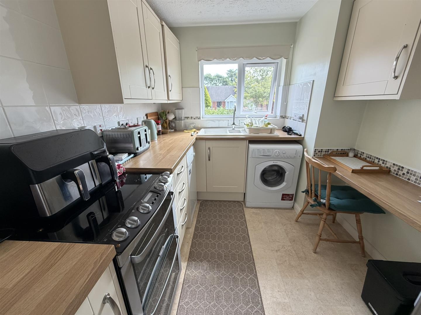 Sourton Place, Daventry Image 9
